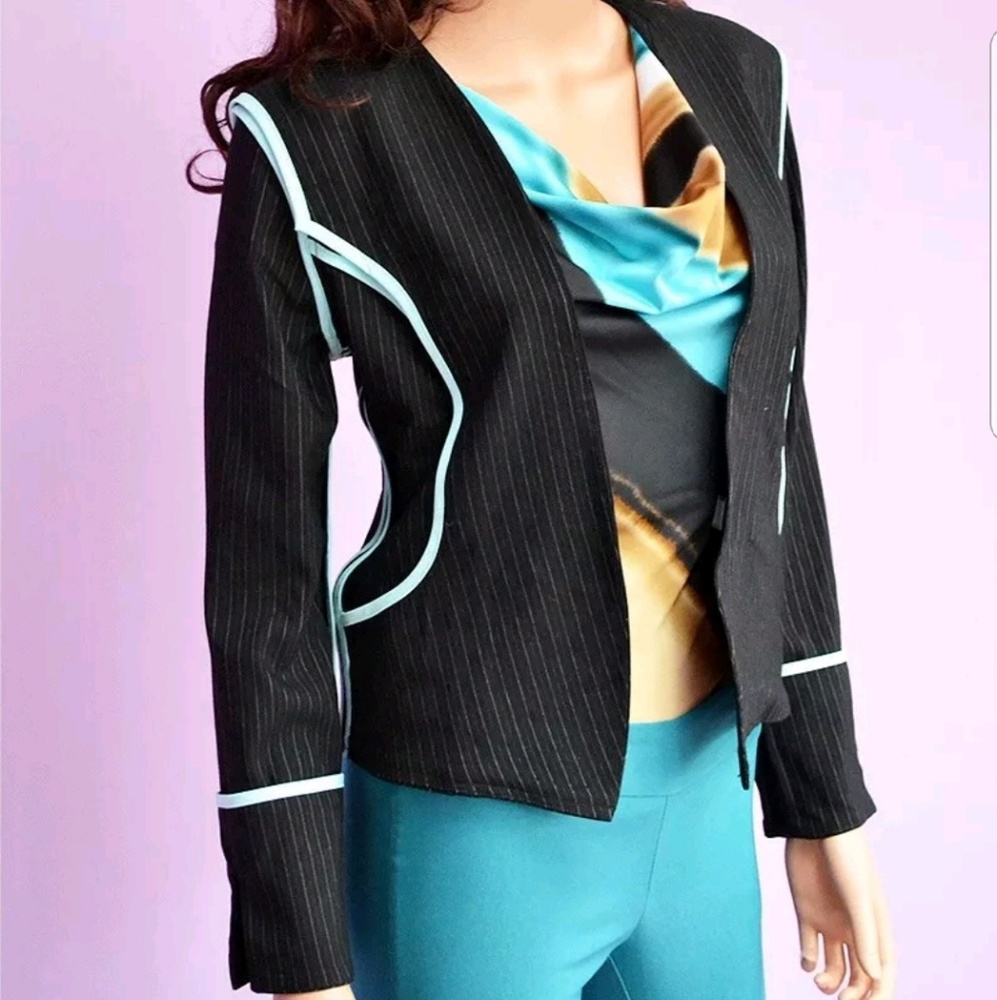 Sleeveless Stripe Draped Neck Blouse Top - Picture 4 of 8
